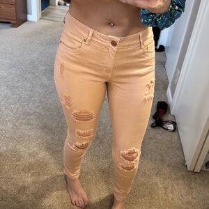Refuge Peachy Pink Distressed Women’s  Skinny Jeans Size 8 🍑
